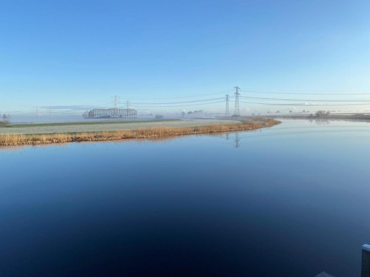 B&B Ganzendiep aan het water Grafhorst Buitenkant foto